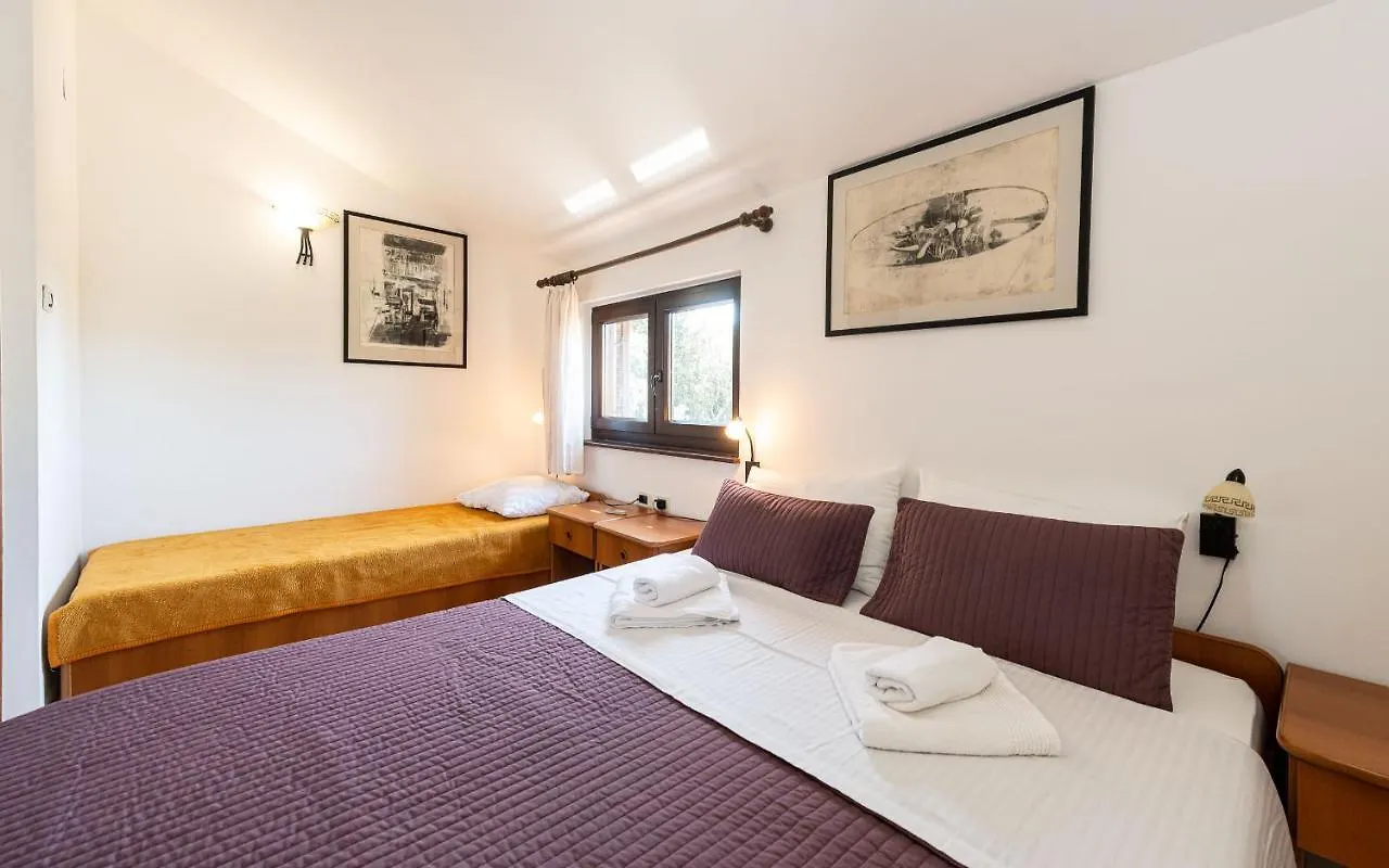 Appartamento House Mitic Rovigno