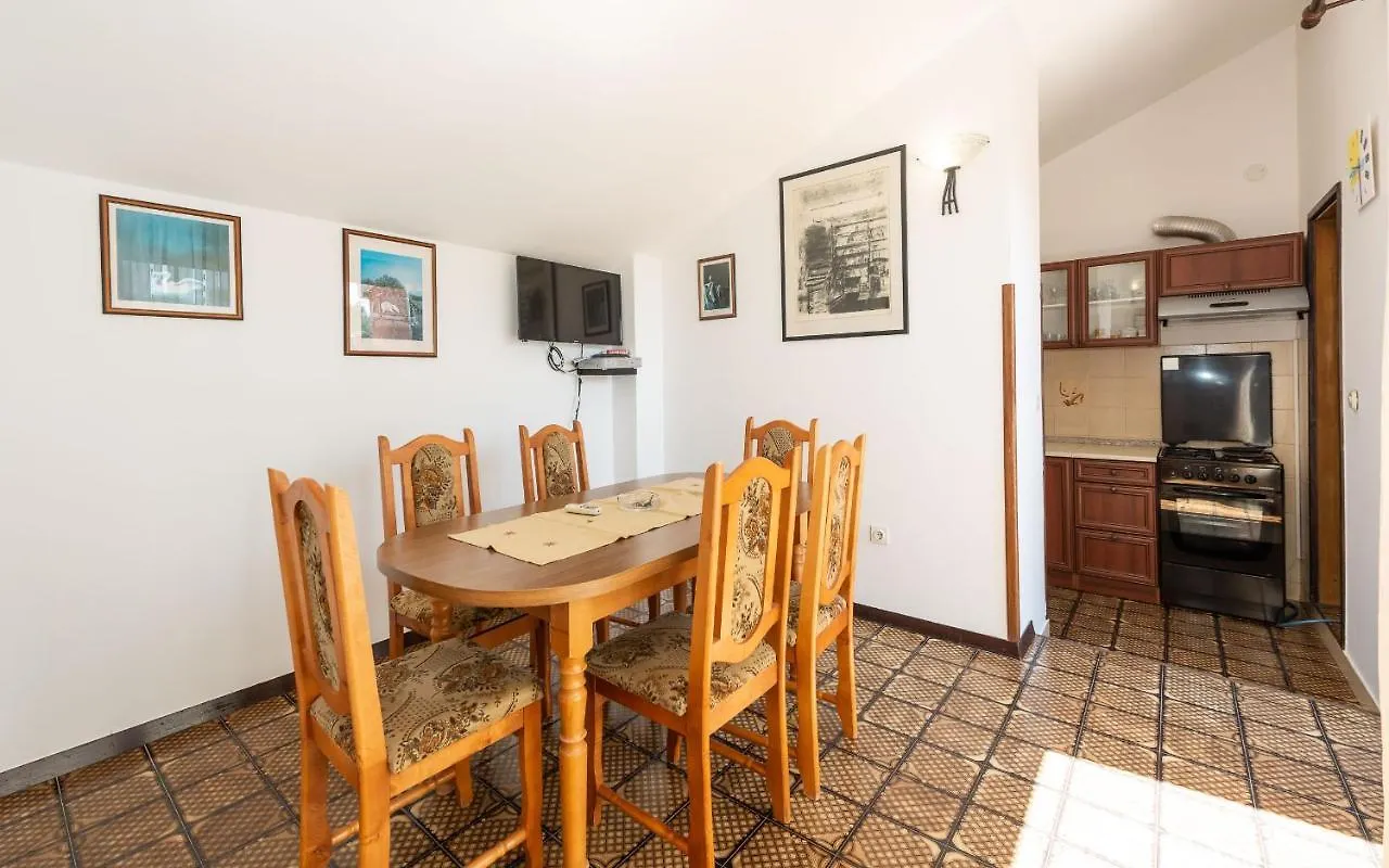 Appartamento House Mitic Rovigno